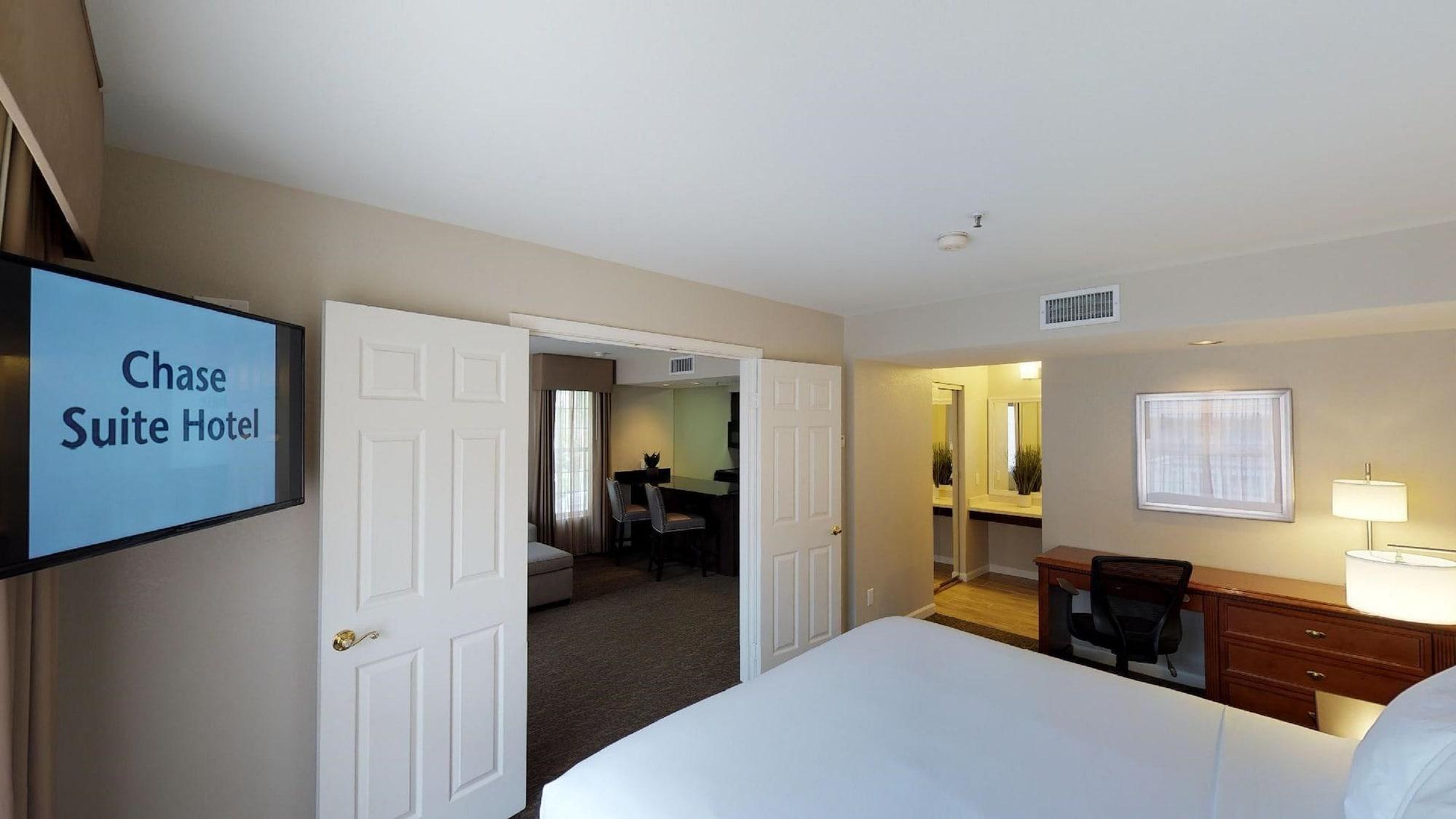 Chase Suites Brea-Fullerton - North Orange County מראה חיצוני תמונה