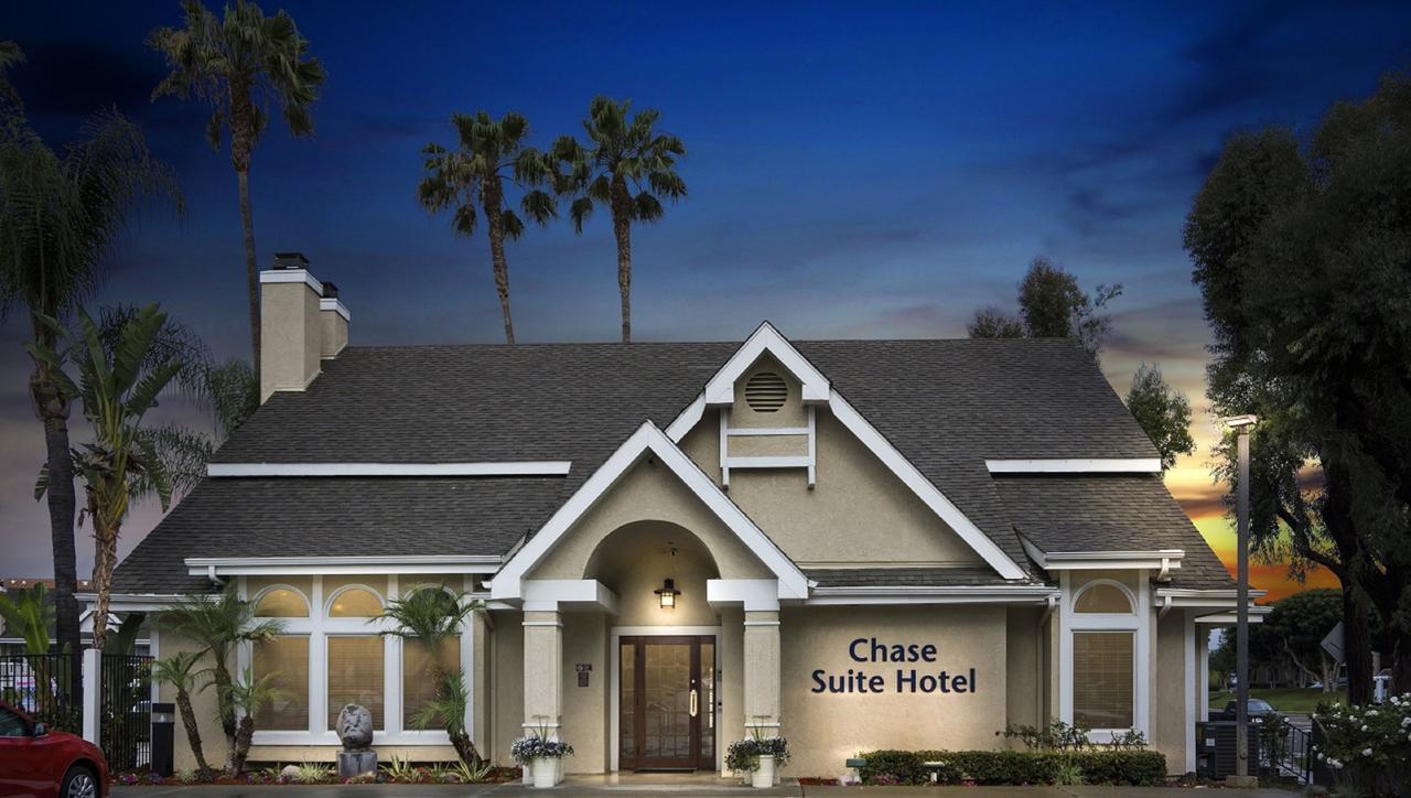 Chase Suites Brea-Fullerton - North Orange County מראה חיצוני תמונה