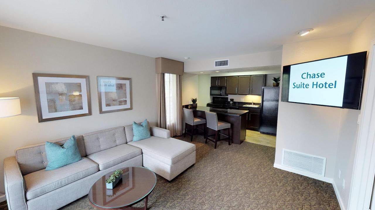 Chase Suites Brea-Fullerton - North Orange County מראה חיצוני תמונה