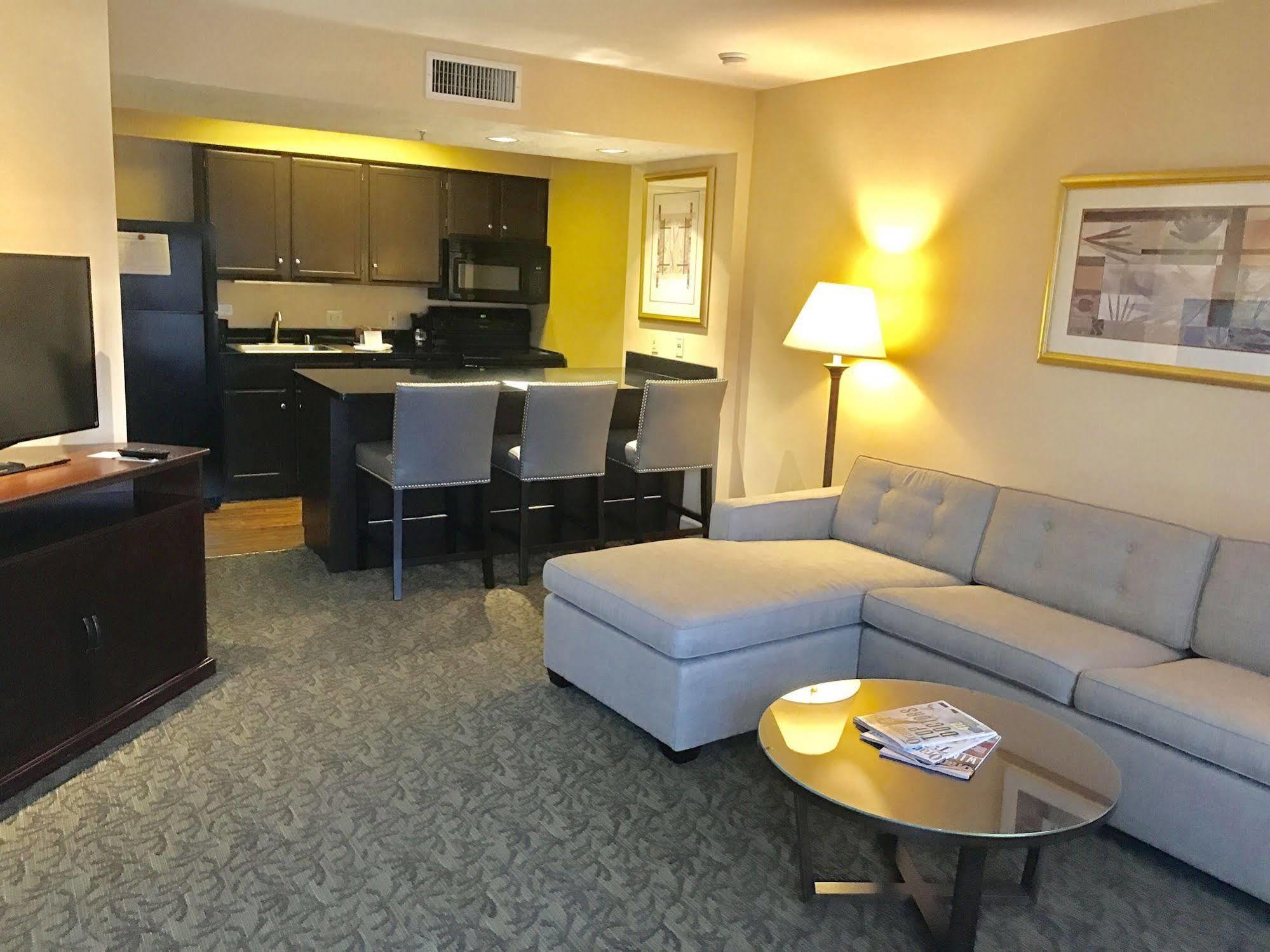 Chase Suites Brea-Fullerton - North Orange County מראה חיצוני תמונה